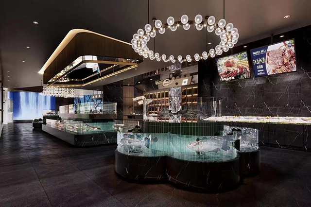 Supermarket seafood tanks