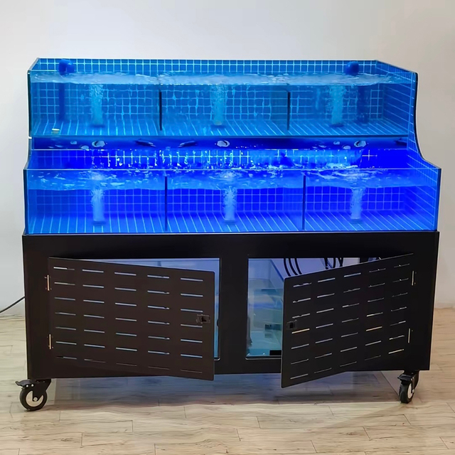 Supermarket seafood tanks