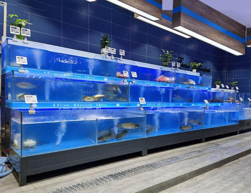 Three-tier movable seafood tank