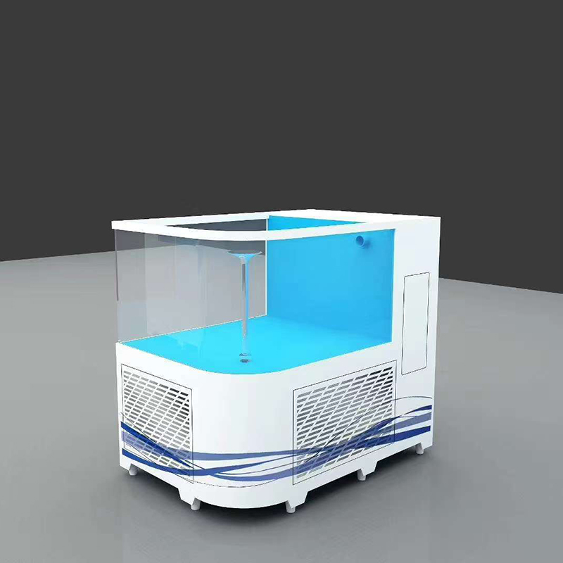 Supermarket seafood tanks