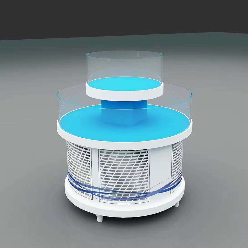 Supermarket seafood tanks