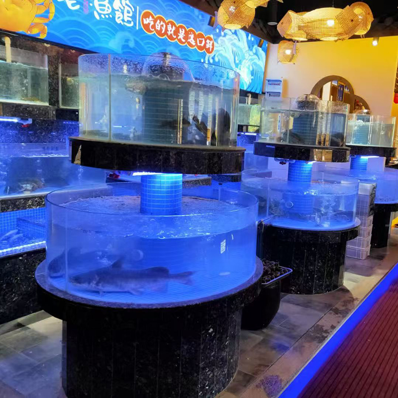 Supermarket seafood tanks