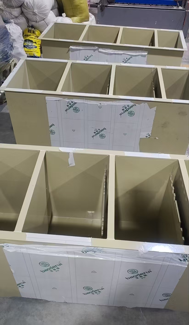 Round PP Fishpond (3)